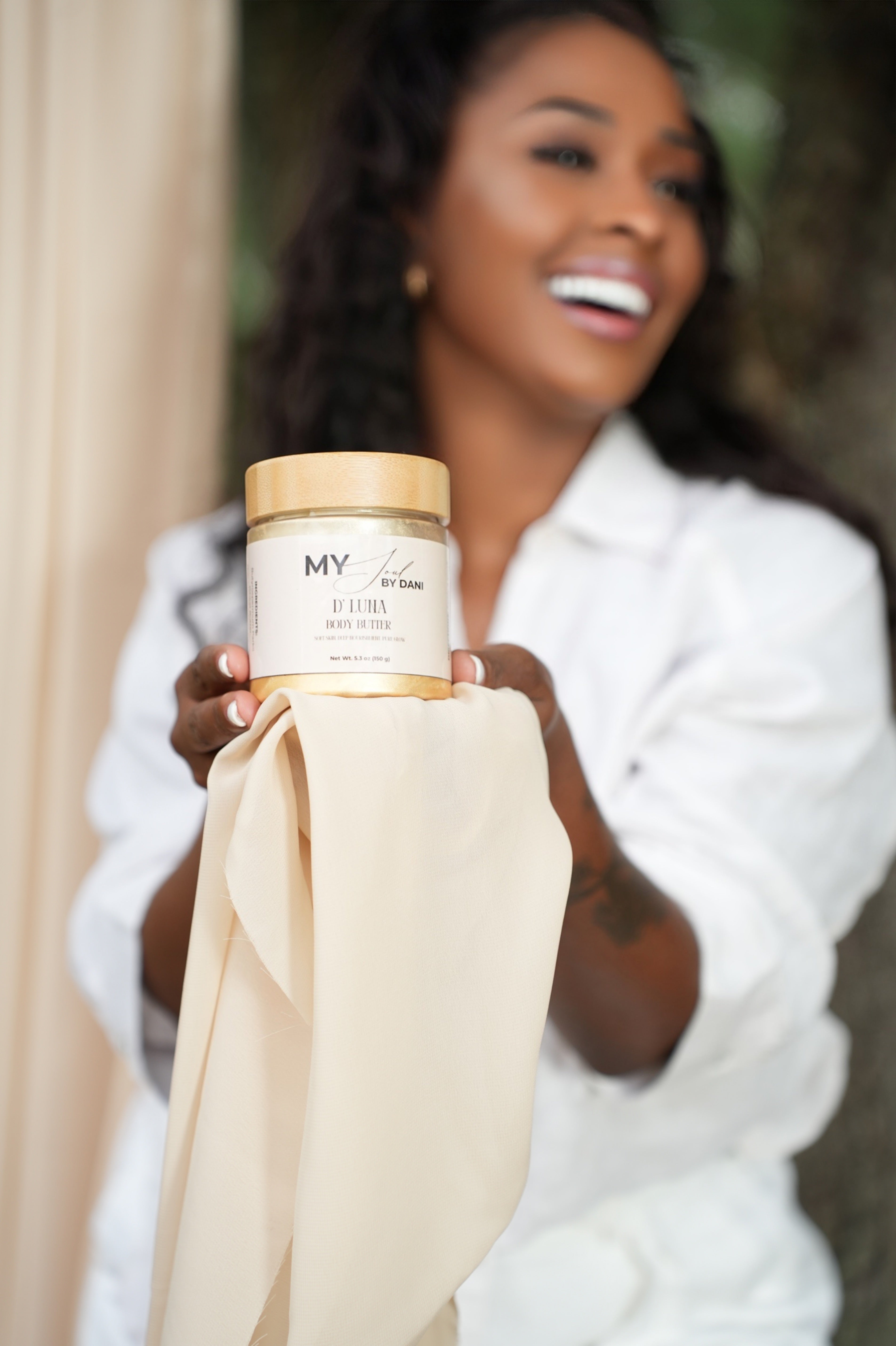 D'LUNA BODY BUTTER